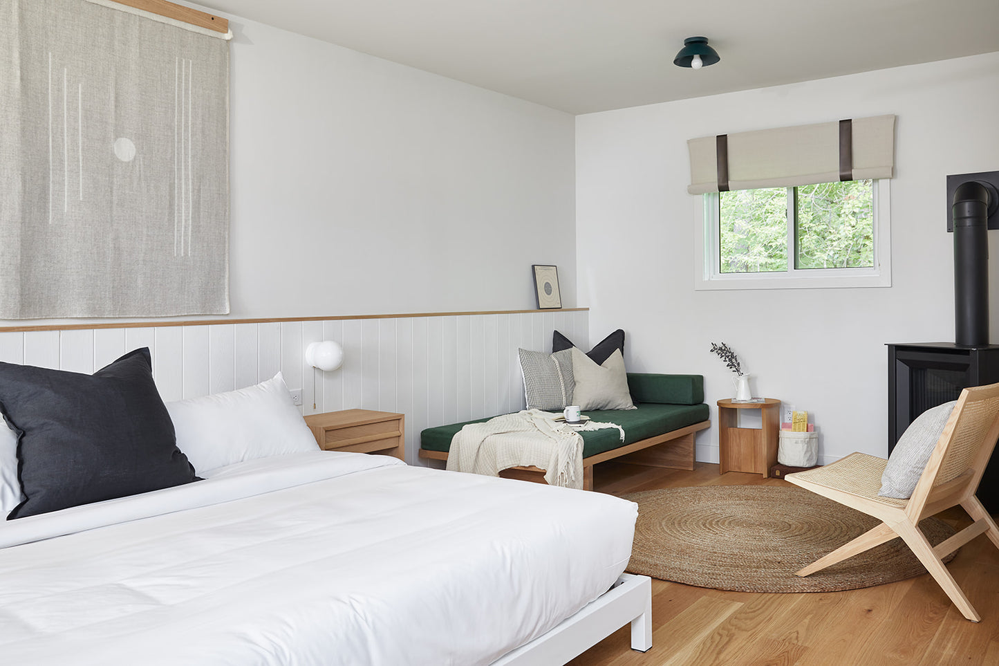 04 Inn Daybed