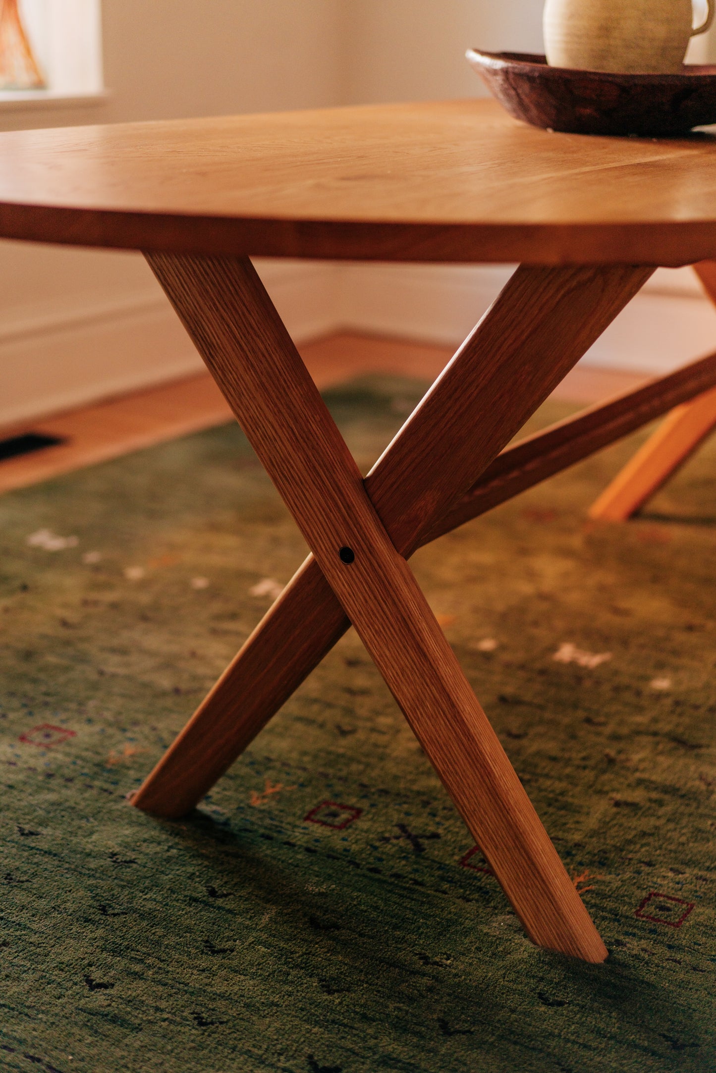 01 Oval Dining Table